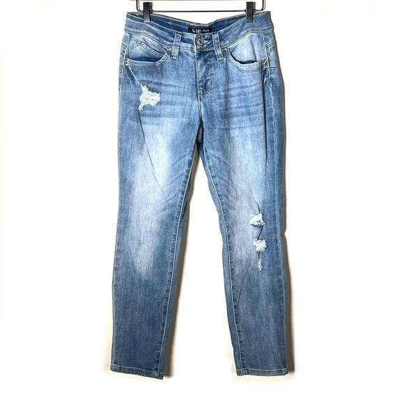 WBB Royalty for Me  light wash distressed jeans size 28? B154 - Picture 1 of 3